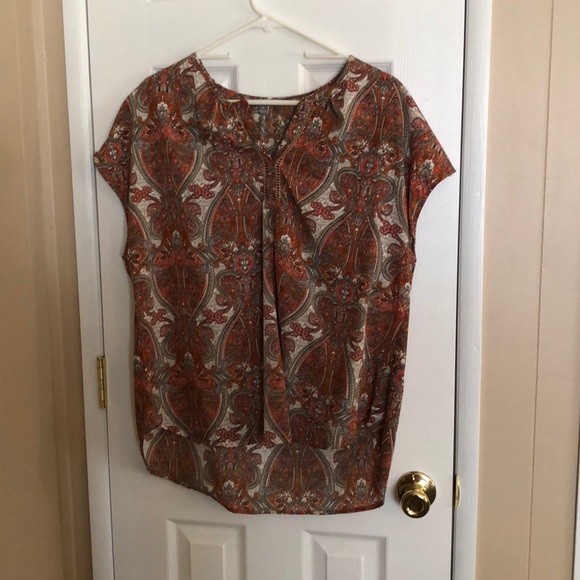 Fun paisley style top - Picture 1 of 4